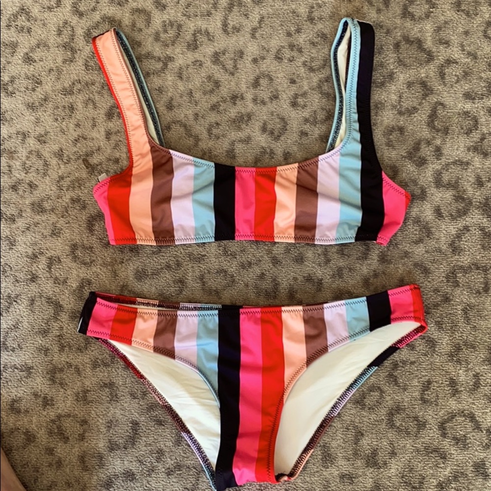 Solid and striped bikini size M